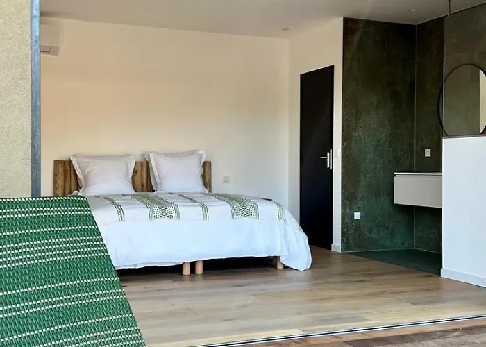 Les Toussaint 3* Pianottoli-Caldarello (Corsica)