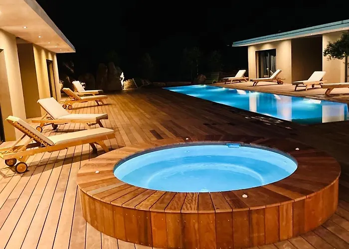 Alojamento de Acomodação e Pequeno-almoço Les Toussaint 3*